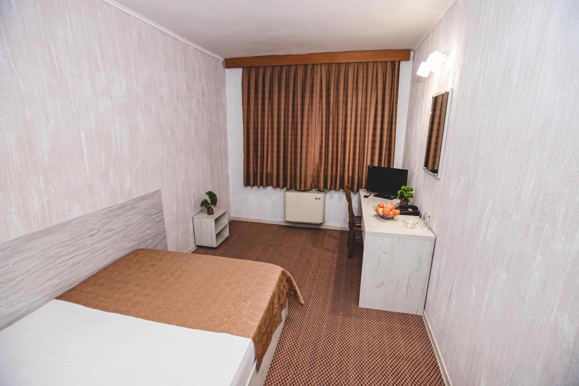 Rodopi Hotel Haskovo Eksteriør bilde