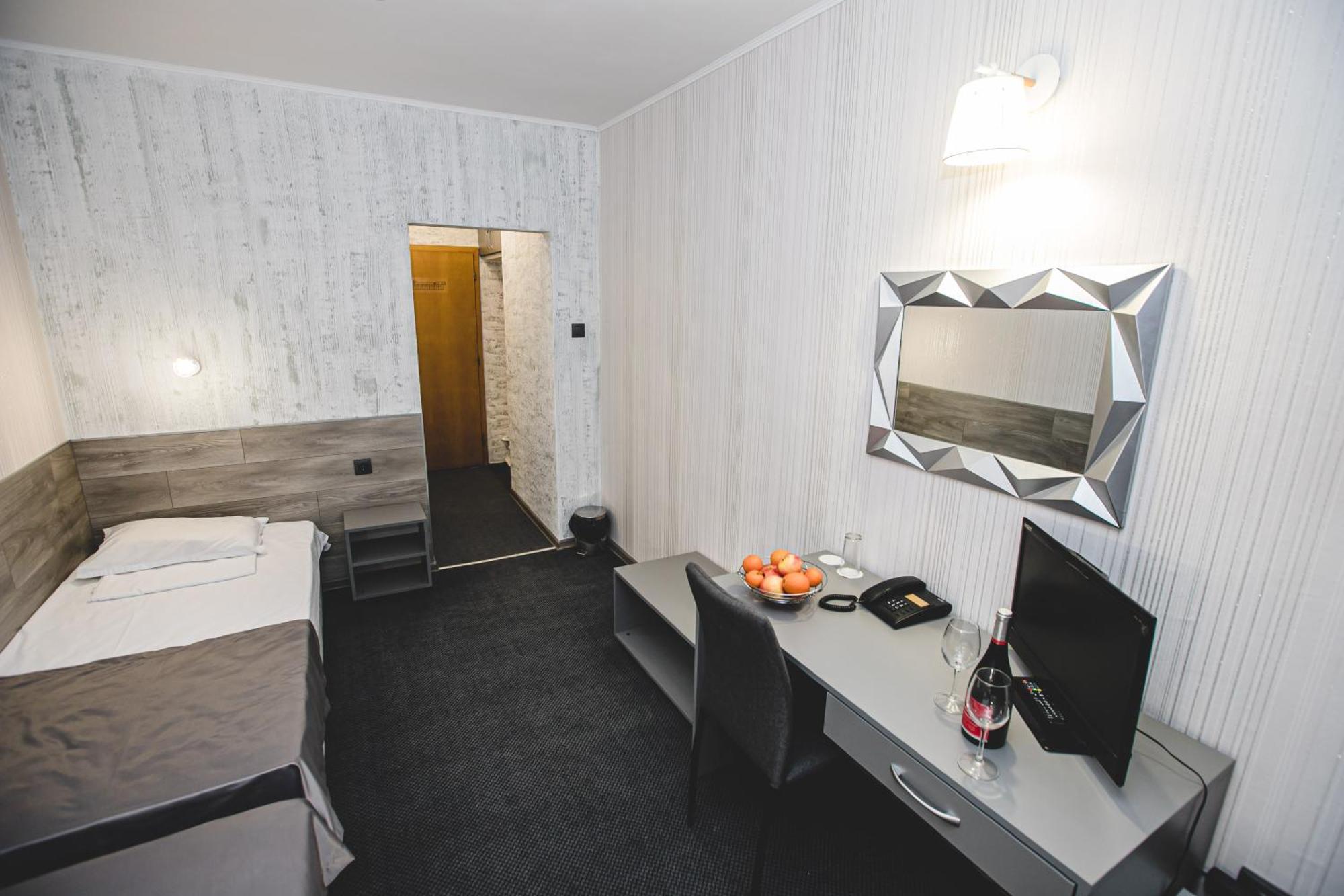 Rodopi Hotel Haskovo Eksteriør bilde