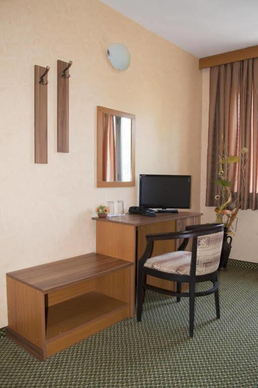 Rodopi Hotel Haskovo Eksteriør bilde