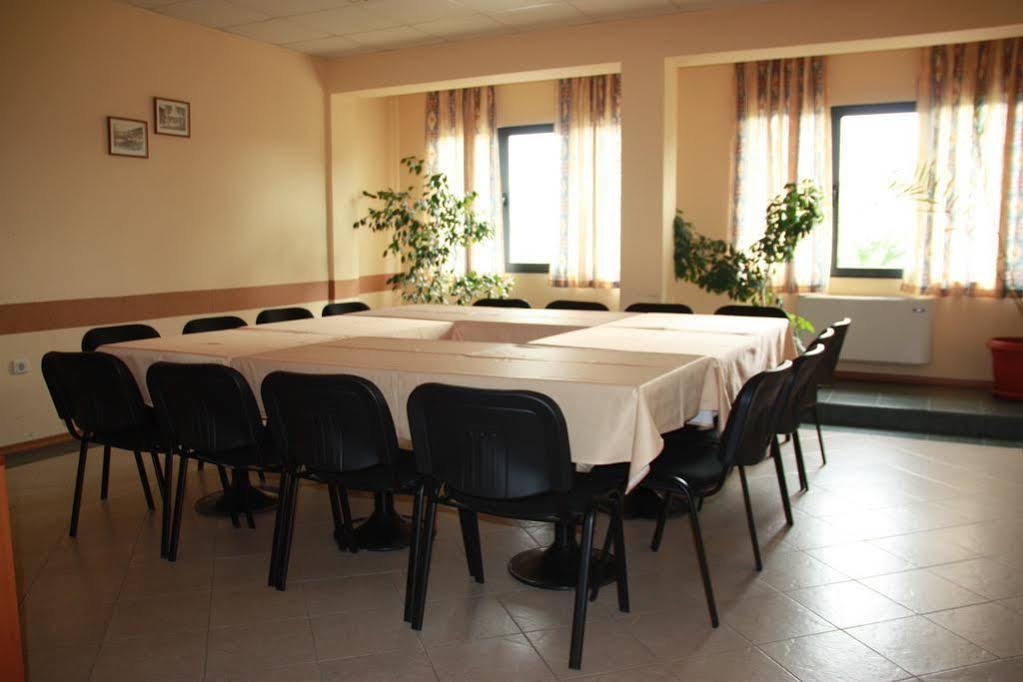 Rodopi Hotel Haskovo Eksteriør bilde