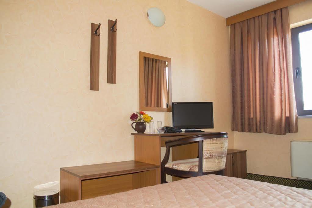 Rodopi Hotel Haskovo Eksteriør bilde